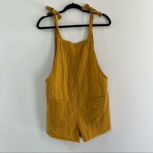 Billabong | yellow tied romper | size: medium